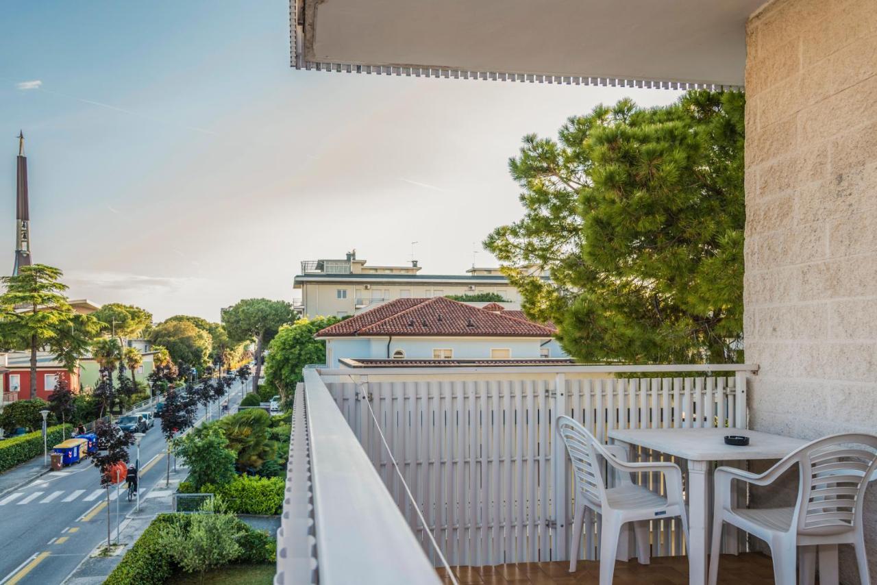 Hotel Nuova Graziosa Lignano Sabbiadoro Exterior foto